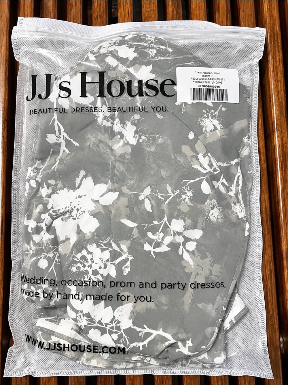 🌿 JJ’s House Gray Floral Chiffon Dress• NWT - Picture 5 of 9